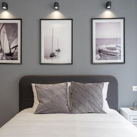 Relax Apartament In Piata Universitatii Bucureşti Eksteriør bilde