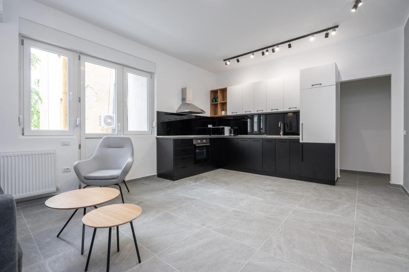 Relax Apartament In Piata Universitatii Bucureşti Eksteriør bilde