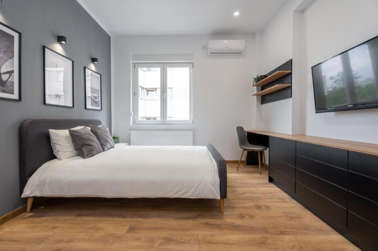 Relax Apartament In Piata Universitatii Bucureşti Eksteriør bilde