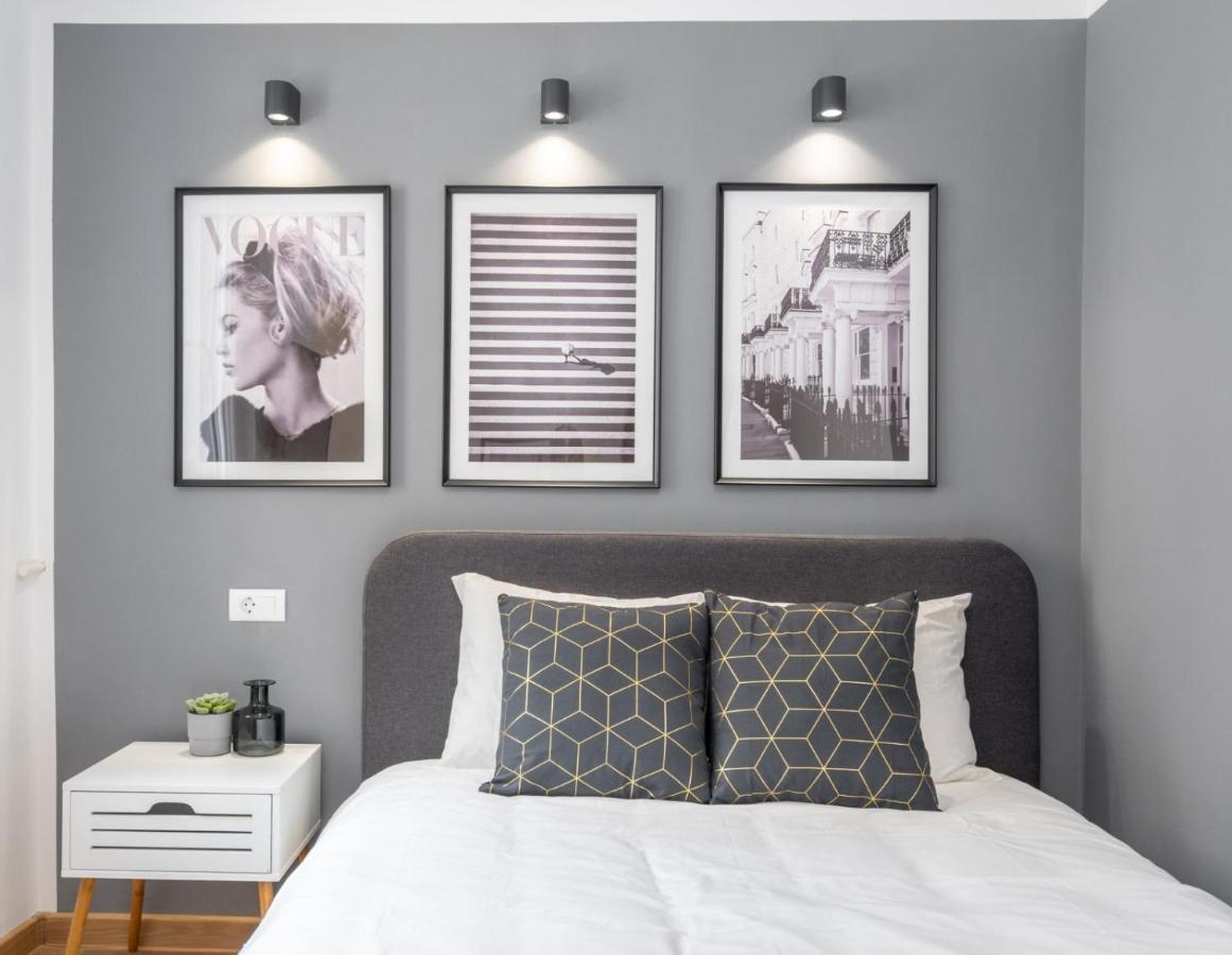 Relax Apartament In Piata Universitatii Bucureşti Eksteriør bilde
