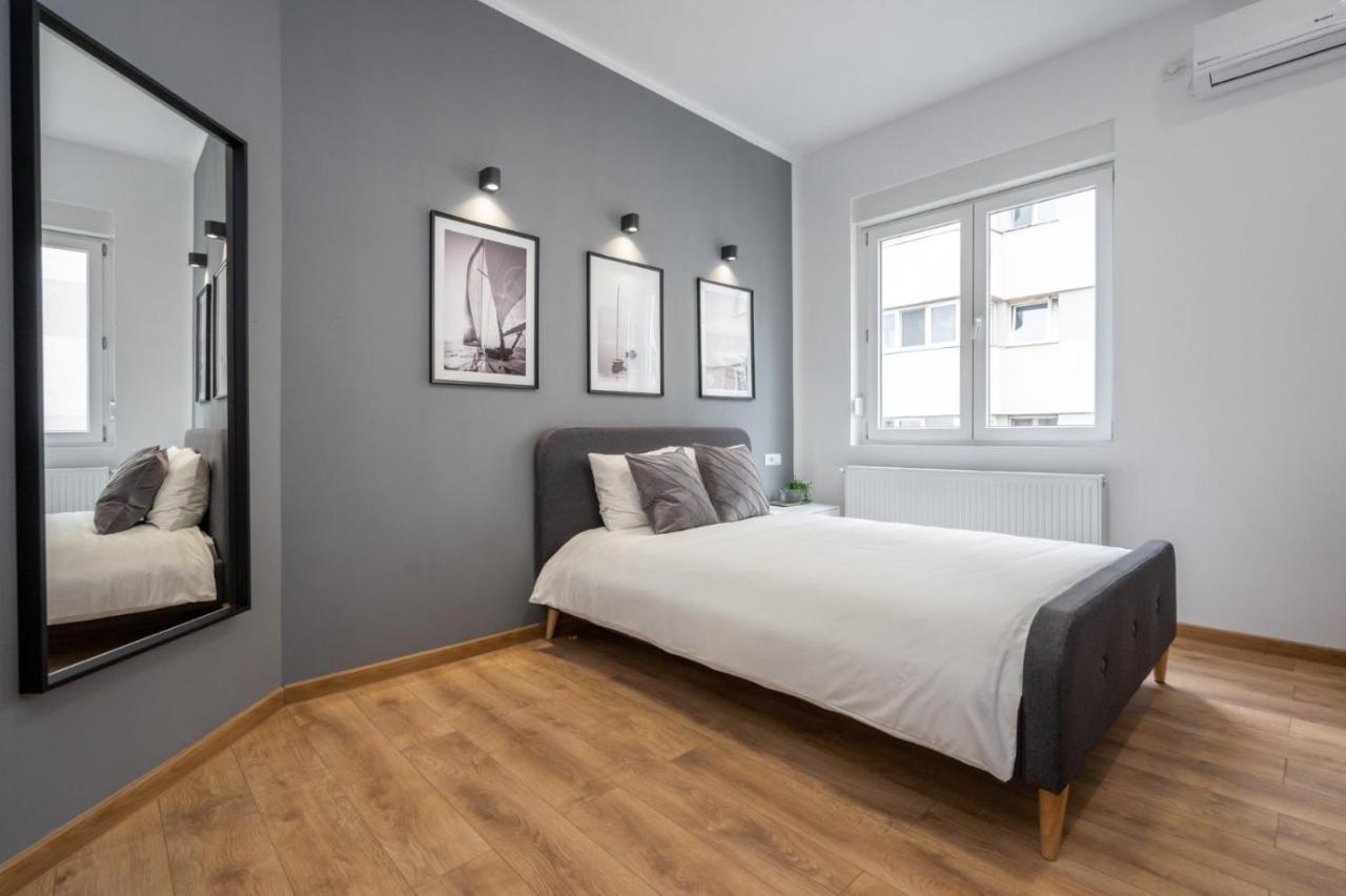 Relax Apartament In Piata Universitatii Bucureşti Eksteriør bilde