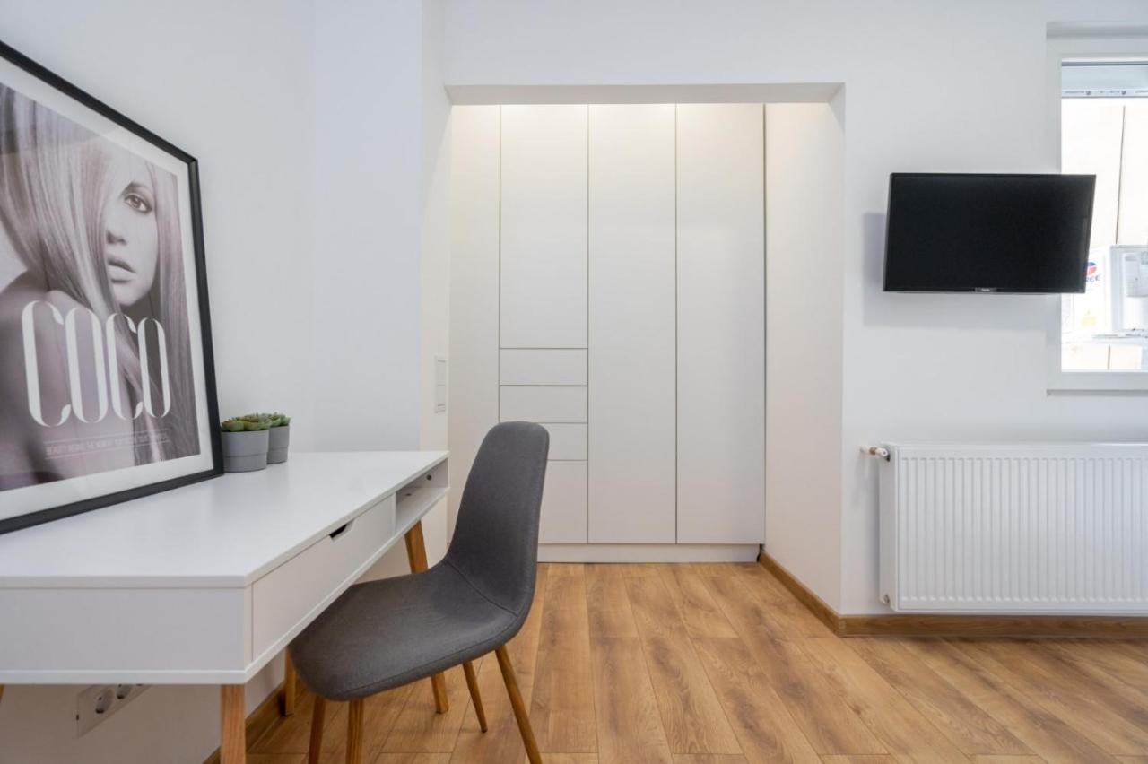 Relax Apartament In Piata Universitatii Bucureşti Eksteriør bilde